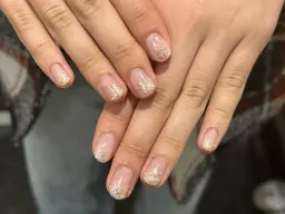 1月限定価格🍓【オフなし/ケア込み】ラメグラデーション（クリアベース）