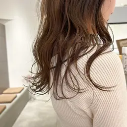 ブリーチなしWカラー+カット🧸　　　　　　　　　　　　　　　ブリーチなしでできる限り透明感をだします♡