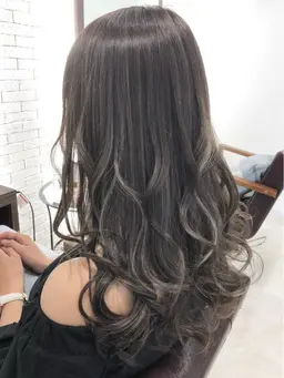 フルハイライト(ケアブリーチ)+カラー+3stepトリートメント