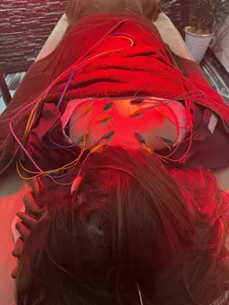 鍼施術【お悩みに応じて鍼を刺していきます】マッサージで解消しない奥深くのツラさにアプローチ🔥 ¥5,500〜