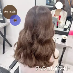 🦕ハイライト🦕‎ブリーチ+オンカラー+トリートメント