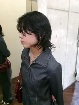 レディースカット＋デザインパーマ＋補修トリートメント