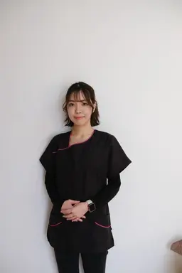 デコルテリンパマッサージモデル様