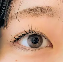 〈オフなし・上まつ毛のみ〉まつ毛パーマ✨
