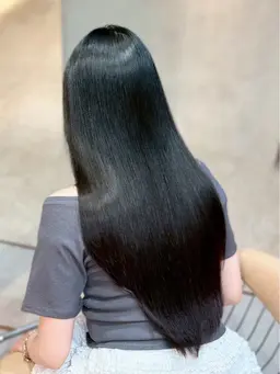 癖毛うねりにまとまりを美髪縮毛矯正✨️+似合わせカット✂️+髪質改善3stepトリートメント