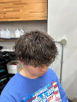 【初回限定】【メンズ限定】カット+メッシュキャップハイライト+波巻きパーマ