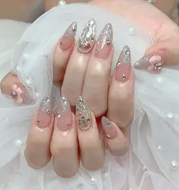 ✨ラメグラデーション✨ベースカラー有り✨フィルイン❣️ソフトジェルオフ込み✨パーツ2個付き