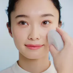 美肌への第一歩🚶‍♀️【AI搭載✨最先端の肌診断🧬】お肌の悩みの改善策と予防方法、本当に必要なケアがわかります🌸