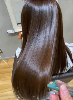 うる艶感UP、サラサラ髪質改善ｽﾄﾚｰﾄ＋ｶｯﾄ＋サラ艶ﾄﾘｰﾄﾒﾝﾄ￥17150→13225