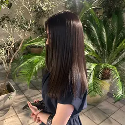 艶々ストレートパーマor酸熱トリートメント✨🩷