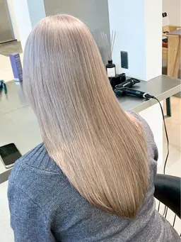 🌟ケアブリーチ＋うる艶カラー🌟