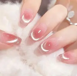 【研修ネイリスト】当店人気No.1チークマグネットフレンチ¥3880