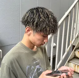 メンズカット＋選べるパーマ＋ハイライト【メッシュ】＋保湿トリートメント