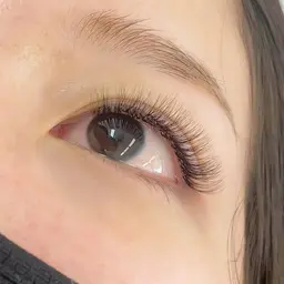 オフ込み　ふわふわ持ち抜群！ボリュームラッシュ120分つけ放題