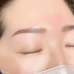 💚ハリウッドブロウリフト