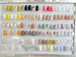 平日限定♪オフ込み★当店のシンプルデザインから選択◎(カラー変更可)+丁寧ケア+ネイルオイル仕上げ※サンプル他多数あり