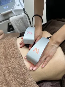 【背中や肩・腕が痛い方必見❗️】WINBACK整体60分　痛みの根源をアプローチ、辛さや痛みとさようなら👋