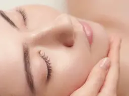 【お試しエステ】お試しフェイシャルエステ30分💆🏻‍♀️トーンアップ💎＆小顔効果🧏🏻‍♀️