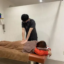 ミニモ学割 👩🏻‍🎓学生限定🧑🏻‍🎓 全メニュー45分 ✍🏻