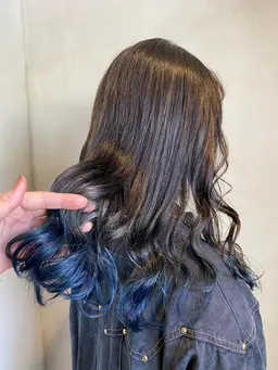 🦋ご新規様限定クーポン🦋✨インナーカラー、裾カラー✨部分ブリーチ+アドミオフルカラー+1stepトリートメント