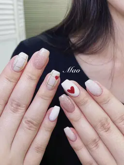 シンプル持ち込みOK アート少なめコースデザイン3.4本程度