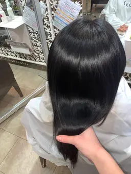 🦋 黒髪カラー ＆ 美髪トリートメント 🦋