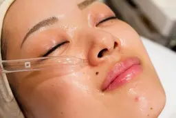 再来も何度でも！美白&毛穴ケア✨パック＋フェイシャルマッサージ