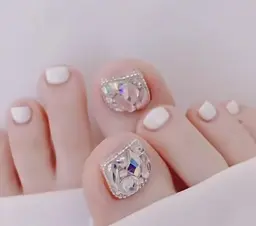 【FOOT】夏におすすめ！フット親指キラキラストーン埋め尽くし¥6990