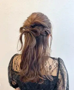 巻き髪+簡単なヘアアレンジ