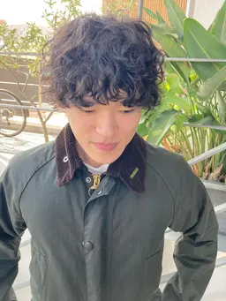 波巻きパーマ+トリートメント（カットは追加+3300）