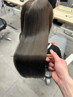 【枝毛が気になるやカットをしたい方】毛先カット➕ダメージレスカラー➕ オージュアトリートメント