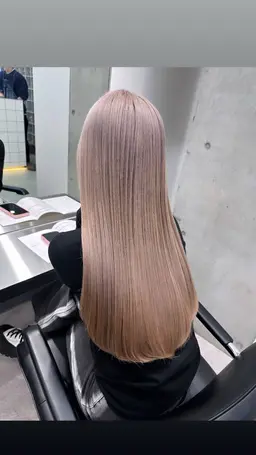 ブリーチリタッチ+カラー+𝐀𝐮𝐣𝐮𝐚トリートメント❤️🔥