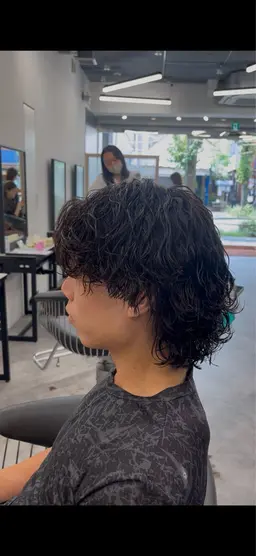 【⚜️メンズ限定⚜️】カット＋波巻き orツイストスパイラルパーマ＋保湿トリートメント