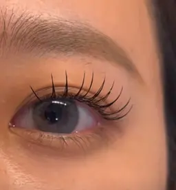 オフ込◎フラットラッシュ100本👀束感コーティング仕上げ