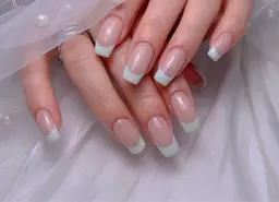 [全員]【Hand】 ★SNS大人気フレンチネイルorカラグラネイル(ベース色あり)¥6880円