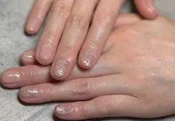 🥹　💅2カラーネイル💅　オフなし