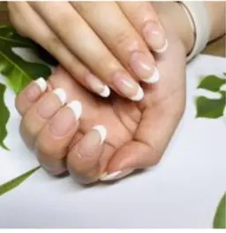 フレンチネイル