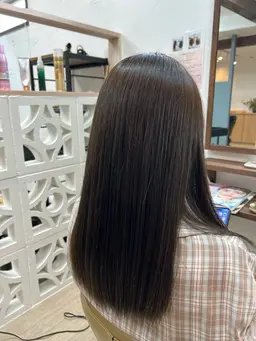 カット➕カラー➕トリートメント　ブリーチメニュー不可