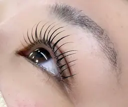 美眉スタイリング+パリジェンヌ/ラッシュリフト選べるパーマ￥13200⇒￥8980