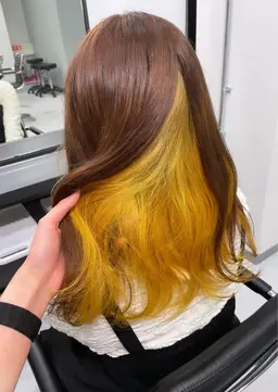 【平日限定】さりげなく可愛さを出せるインナーカラー