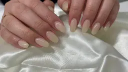 【モデル価格】甘皮ケア付き│オフなし│ワンカラーネイル