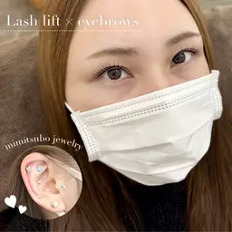 パーマ×アイブロウ&耳ツボジュエリー‎𖤐 ̖́-‬1/12まで