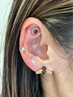 耳つぼジュエリー/耳ツボジュエリー💎両耳10粒まで