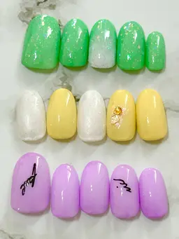 人気ナチュラルネイル