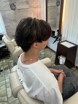 ✨️11.12月ミニモ限定クーポン✨️　　　　　　　　　　　　　　　　　カット+フェザーパーマ+オージュアトリートメント