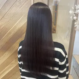 レディースカット(ロング胸より上​〜​ミディアムの仕上がり)+縮毛矯正+ベーシックトリートメント