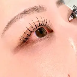 1月ミニモ価格🦄✨地まつげちゅるん🫧✨️上まつげパーマ🍀*゜まつ毛を守るエルスリー トリートメント使用！修復効果◎