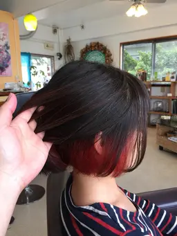 ケアブリーチ&インナーカラーorフレームカラー❤️チラリとみえるカラーでテンションあがっちゃいます⤴︎⤴︎