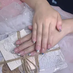 【ハンド】instagramで話題の♪きらきらガラスフレンチ♪¥6980 初回ジェルオフ無料