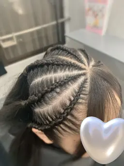 ✳︎コーンロウ1本✳︎